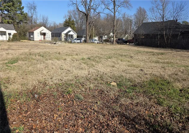 2nd image of 401 E Velma Ave, Springdale, AR 72764 | MLS# 1332799
