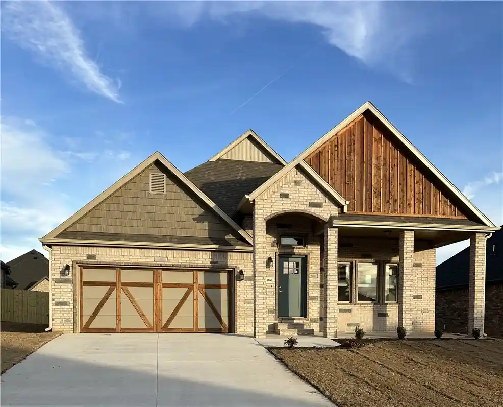 Photo 1 of Single family home for sale at 1100 Flt Rock St, Bentonville, AR 72713 | MLS# 1332933 | Listing updated on 2026-10-29