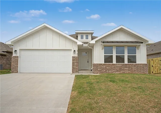 1st image of 8740 Sunspire Ln, Bentonville, AR 72713 | MLS# 1333031
