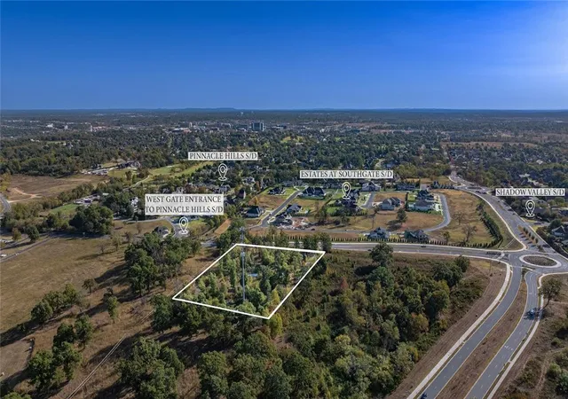 1st image of 4400 S Rainbow Rd, Rogers, AR 72758 | MLS# 1333012