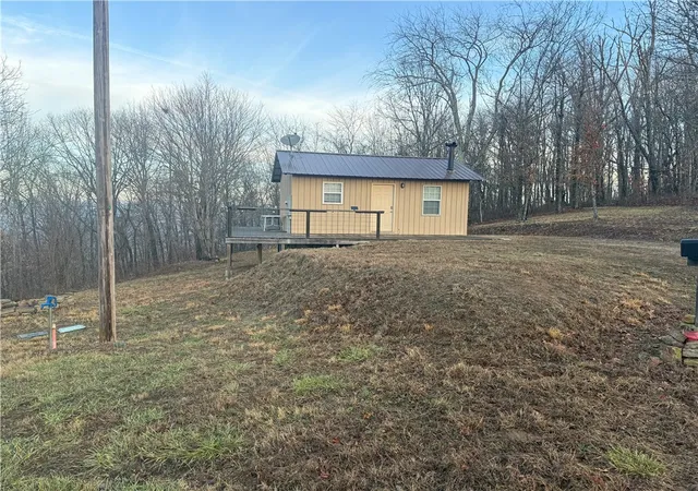 4th image of 1613 Moonhull Rd, Oark, AR 72852 | MLS# 1333124