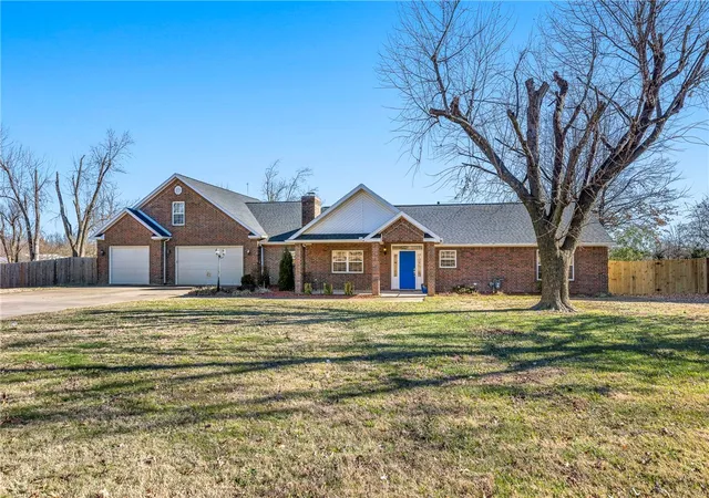 Photo 1 of Single family home for sale at 1925 S 21st Street, Rogers, AR 72758 | MLS# 1332466 | Listing updated on 2026-08-27