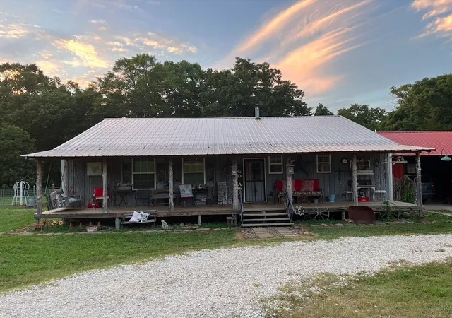 Homes for sale in West Fork, AR | 12107 Volcano Rd, West Fork, AR 72774 | MLS# 1333169
