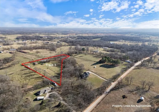 4th image of 12246 S Pleasant Valley Rd, Gentry, AR 72734 | MLS# 1333415
