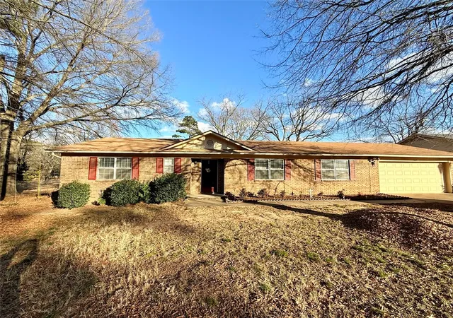 Homes for sale in Russellville, AR | 303 S Inglewood Ave, Russellville, AR 72801 | MLS# 1333278