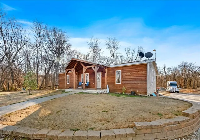 3rd image of 13224 Taylor Orchard Rd, Gentry, AR 72734 | MLS# 1333453