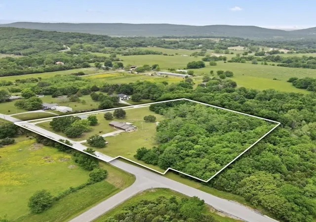 3rd image of 11322 Sw Campbell Rd, Fayetteville, AR 72701 | MLS# 1333624