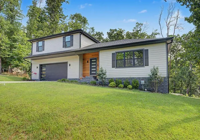 2nd image of 3 S Kinver Ln, Bella Vista, AR 72714 | MLS# 1333427