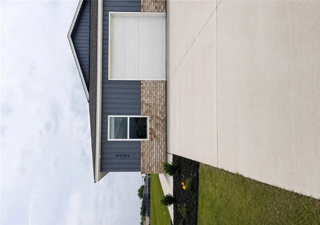 Homes for sale in Siloam Springs, AR | 408a W Cloud Dr, Siloam Springs, AR 72761 | MLS# 1333753