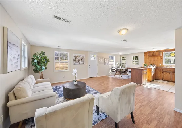 4th image of 1615 N John Miller Rd, Fayetteville, AR 72704 | MLS# 1333585