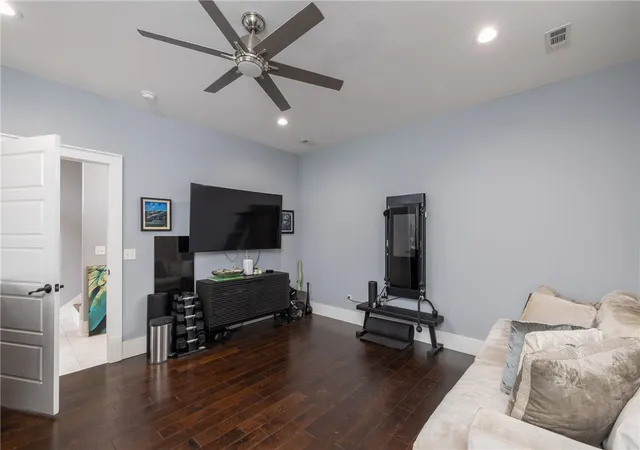 3rd image of 17 W Louise St, Fayetteville, AR 72701 | MLS# 1333645