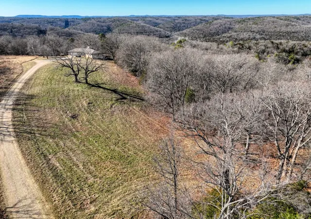 Homes for sale in Eureka Springs, AR | 347 Ridgeline Rd, Eureka Springs, AR 72632 | MLS# 1333784