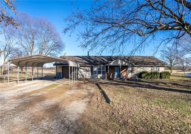 Homes for sale in Gentry, AR | 1651 W Hwy 12, Gentry, AR 72734 | MLS# 1333544