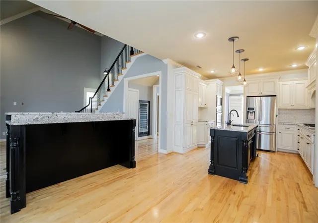 4th image of 6815 W Shadow Valley Rd, Rogers, AR 72758 | MLS# 1333960