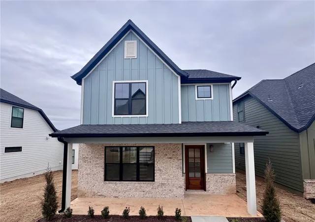 Homes for sale in Rogers, AR | 2409 S 31st St, Rogers, AR 72758 | MLS# 1333875