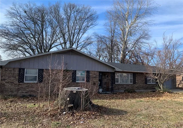 Homes for sale in Bentonville, AR | 1302 B St, Bentonville, AR 72712 | MLS# 1333957