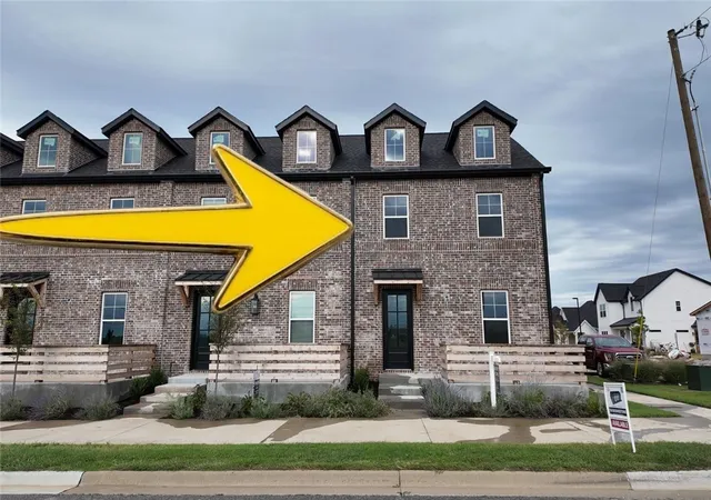 Photo 1 of Townhouse for sale at 5912 S Bellview Rd, Rogers, AR 72758 | MLS# 1334292 | Listing updated on 2026-07-03