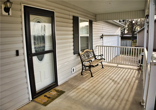 3rd image of 117 Paradise Cove Ln, Berryville, AR 72616 | MLS# 1334298