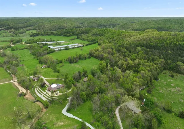 5th image of 15318 Ar 59, Sulphur Springs, AR 72768 | MLS# 1334144