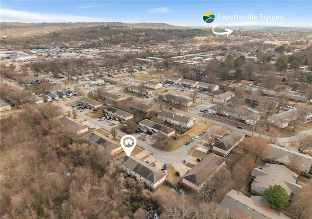 29th image of 922 Peachtree Dr, Fayetteville, AR 72703 | MLS# 1334456