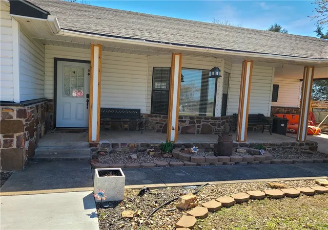 2nd image of 21331 Cookson Bend Rd, Cookson, OK 74427 | MLS# 1334495