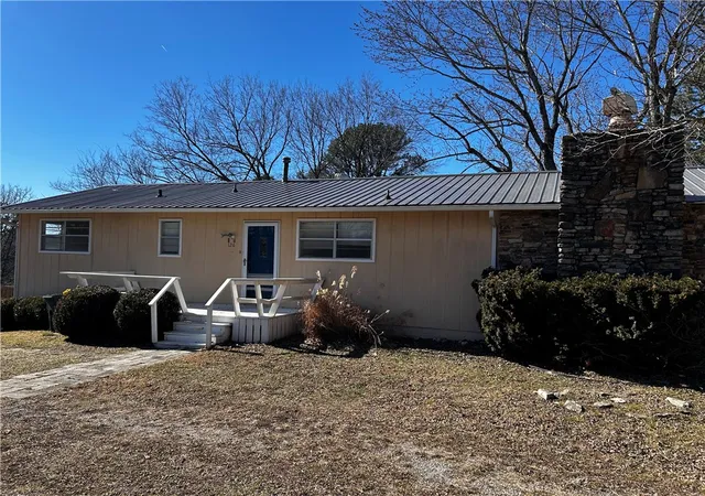 Homes for sale in Eureka Springs, AR | 126 Shelton Dr, Eureka Springs, AR 72632 | MLS# 1334855