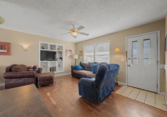 image of 10 Brightling Ln, Bella Vista, AR 72715 | MLS# 1334857