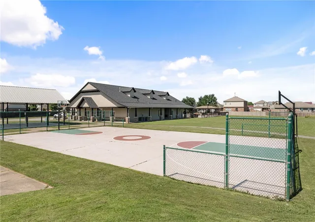 Photo 2 of Sale Pending at 4323 Cornwall St, Springdale, AR 72762 | MLS# 1333400 | Listing updated on 2026-07-08