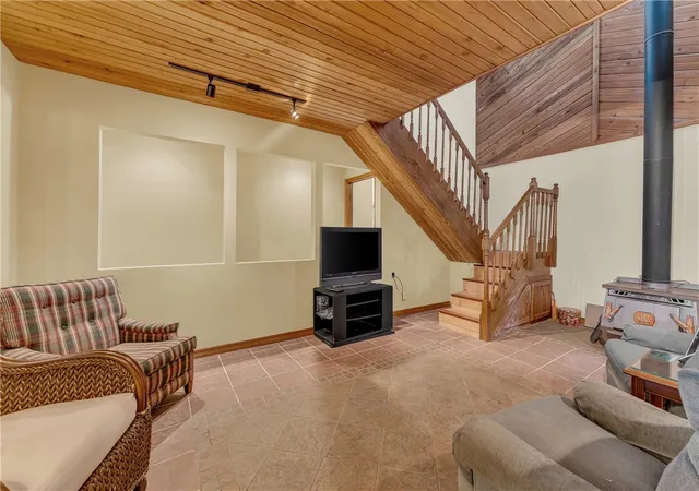 4th image of 11836 White Oak Dr, Garfield, AR 72732 | MLS# 1334446