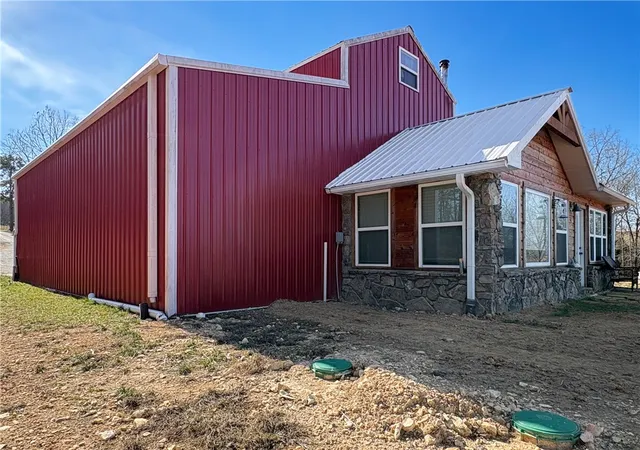 2nd image of 200 Searcy County 423, St Joe, AR 72675 | MLS# 1335139