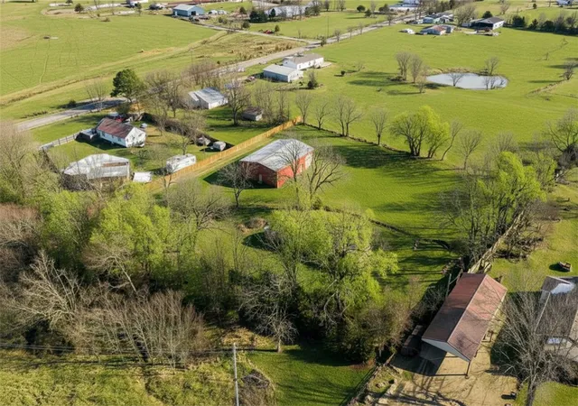 Homes for sale in Lincoln, AR | 1208 W Holt Rd, Lincoln, AR 72744 | MLS# 1334770