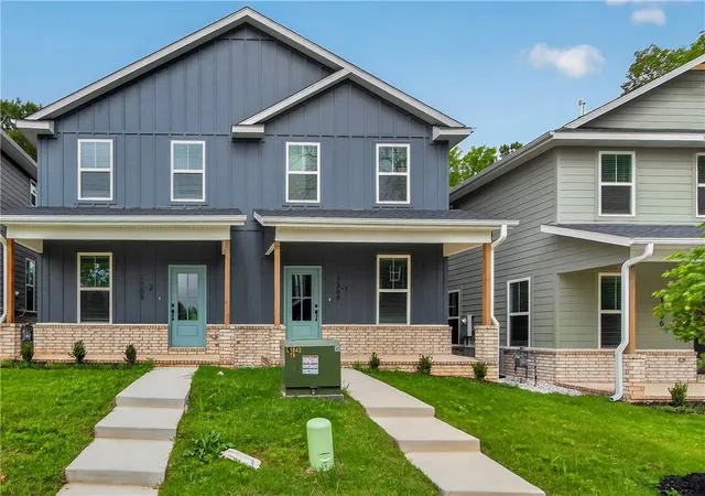 2nd image of 1368 & 1374 S Yampa Bnd, Fayetteville, AR 72701 | MLS# 1335092