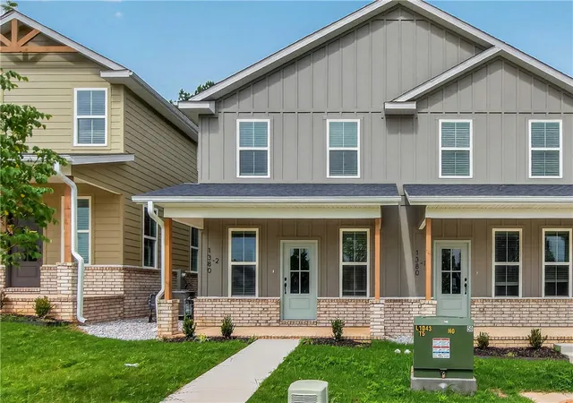 3rd image of 1380 & 1386 S Yampa Bnd, Fayetteville, AR 72701 | MLS# 1335099