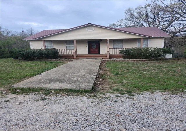2nd image of 4931 Salles Dr, Harrison, AR 72601 | MLS# 1335180