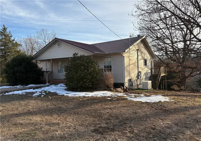 4th image of 4931 Salles Dr, Harrison, AR 72601 | MLS# 1335180