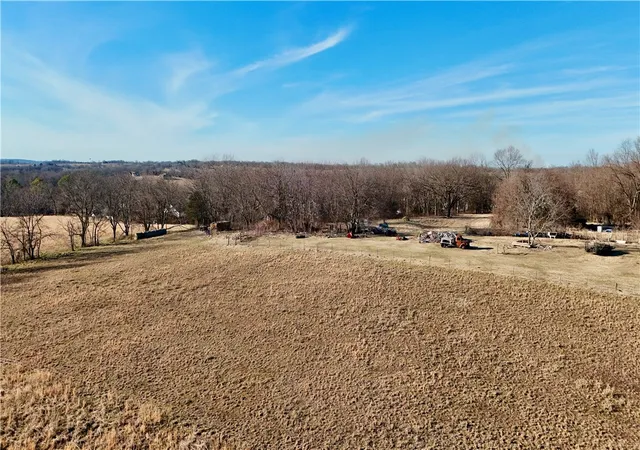 2nd image of 1424 Cottonwood Rd, Harrison, AR 72601 | MLS# 1335341