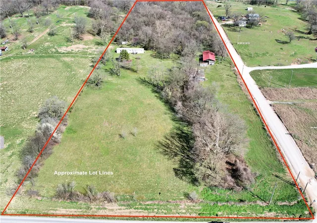 1st image of 12129 Roy Jech Farm Rd, Gentry, AR 72734 | MLS# 1335479