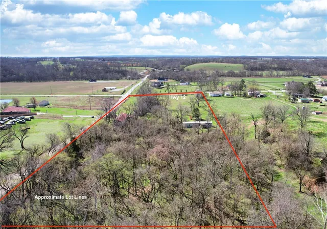 4th image of 12129 Roy Jech Farm Rd, Gentry, AR 72734 | MLS# 1335479