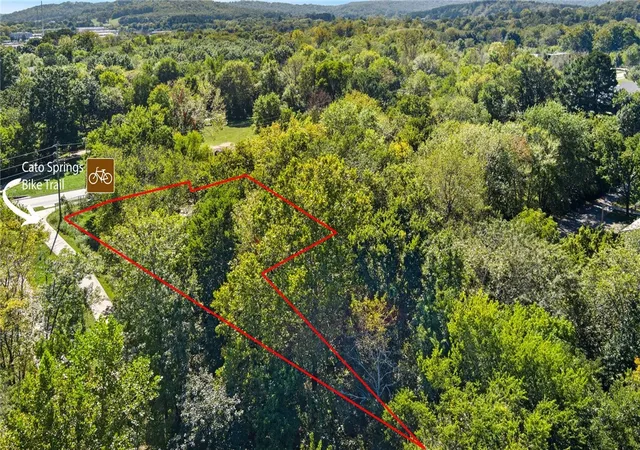 Photo 4 of Land for sale at 956 W Cato Springs Rd, Fayetteville, AR 72701 | MLS# 1335636 | Listing updated on 2026-04-07