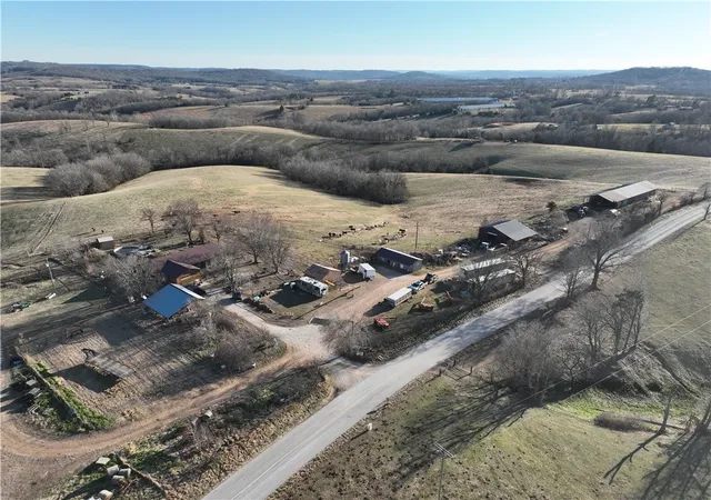 3rd image of 1572 Madison 1505 St, Huntsville, AR 72740 | MLS# 1335705