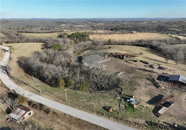 5th image of 1572 Madison 1505 St, Huntsville, AR 72740 | MLS# 1335705