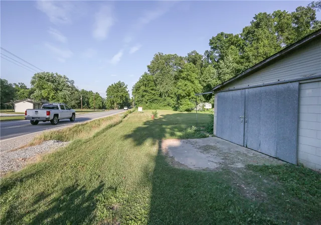Homes for sale in Bentonville, AR | 11187 W 264 Hwy, Bentonville, AR 72712 | MLS# 1335598