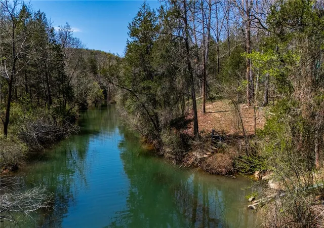 2nd image of 895 Flamingo Ln, Eureka Springs, AR 72631 | MLS# 1335766