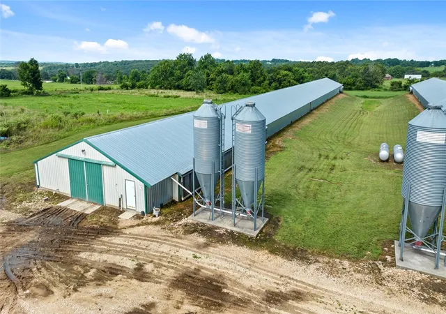 Photo 4 of House for sale at 20482 Gem Rd, Lincoln, AR 72744 | MLS# 1336005 | Listing updated on 2026-05-25