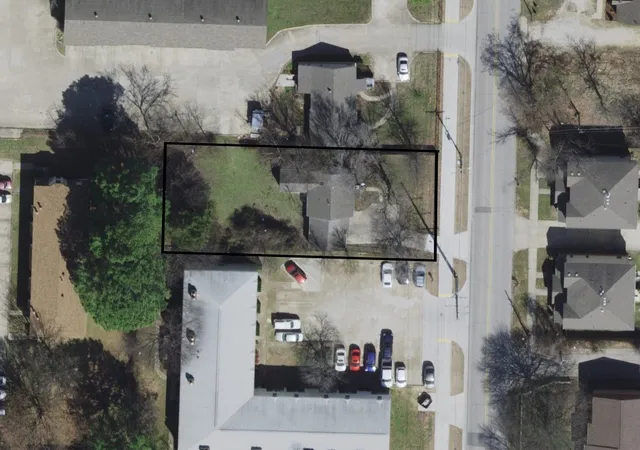Photo 3 of Sale Pending at 1535 N Leverett Ave, Fayetteville, AR 72703 | MLS# 1335745 | Listing updated on 2026-02-26