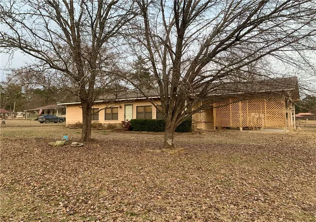 Photo 3 of Single family home for sale at 106 Lakeside Dr, New Blaine, AR 72851 | MLS# 1335880 | Listing updated on 2026-07-28
