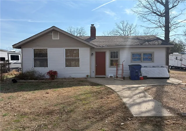 Homes for sale in Bull Shoals, AR | 103 Oak St, Bull Shoals, AR 72619 | MLS# 1335983