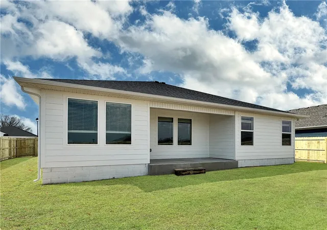 17th image of 541 Raegan St, Prairie Grove, AR 72753 | MLS# 1336306