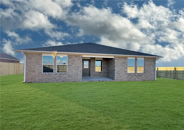 Homes for sale in Pea Ridge, AR | 204 Greer St, Pea Ridge, AR 72751 | MLS# 1336382