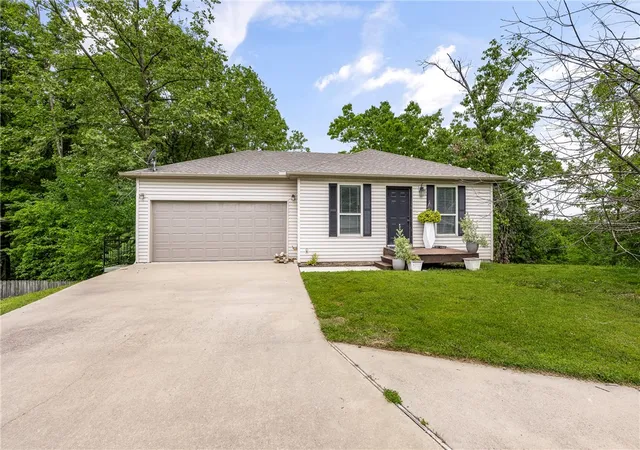 1st image of 1615 Cresent St, Bentonville, AR 72712 | MLS# 1336278